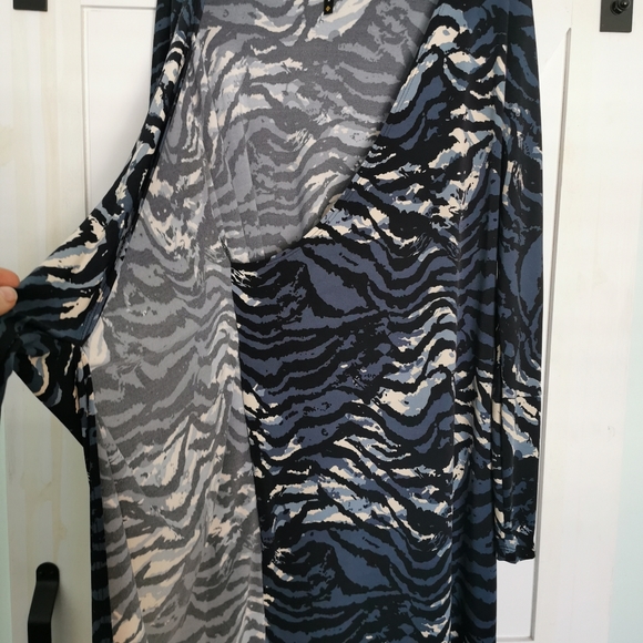 Dress - Picture 1 of 3